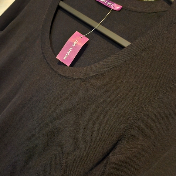 Classic Scoop Neck Sweater w/ 3/4 Length Sleeves - Picture 3 of 4